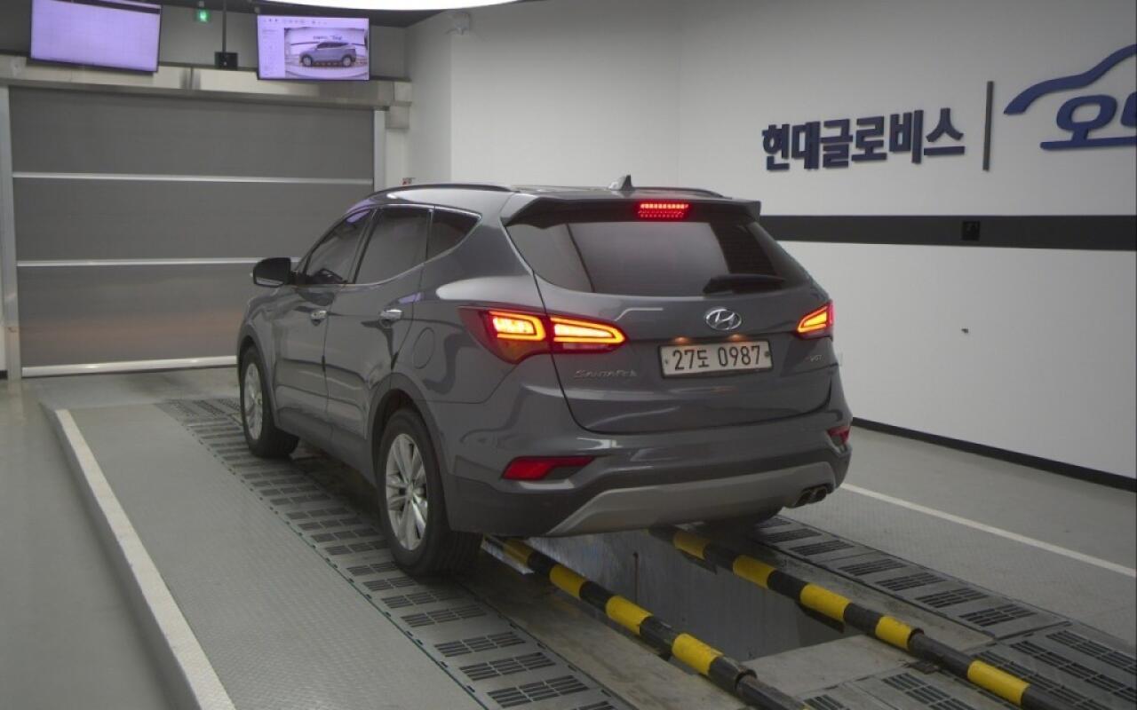 Hyundai SantaFe (2015)