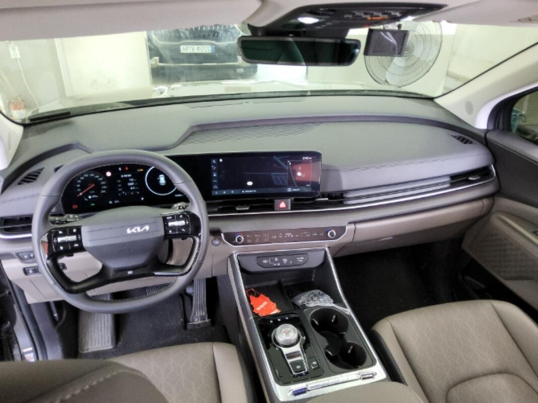 Kia Carnival (2024)
