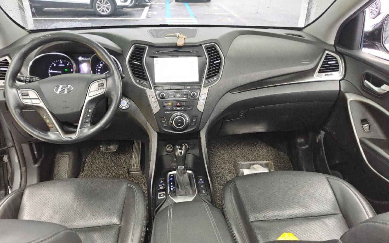 Hyundai SantaFe (2015)