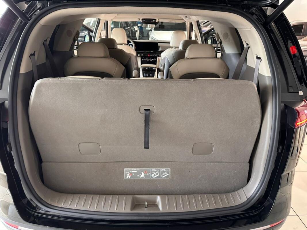 Kia Carnival (2022)