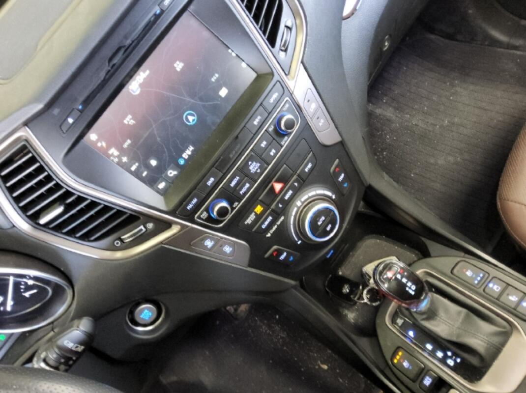 Hyundai SantaFe (2016)