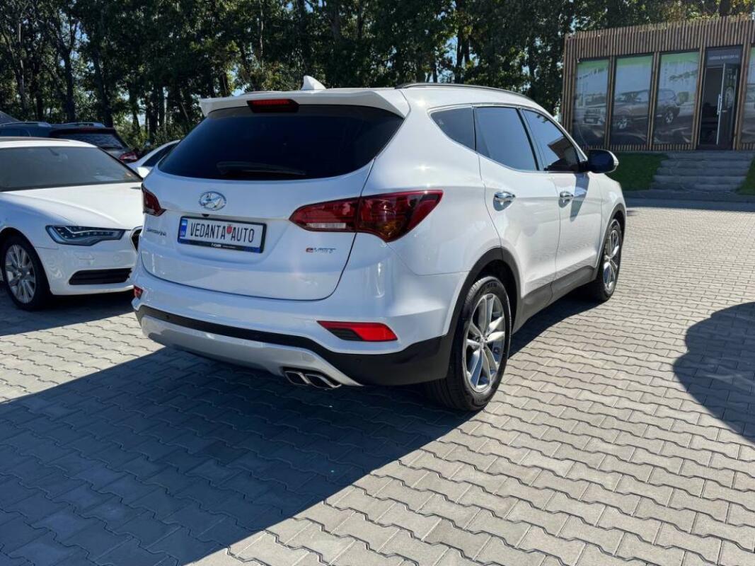 Hyundai SantaFe (2015)