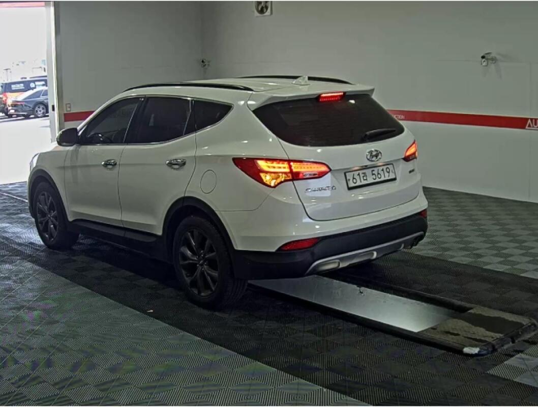 Hyundai SantaFe (2015)