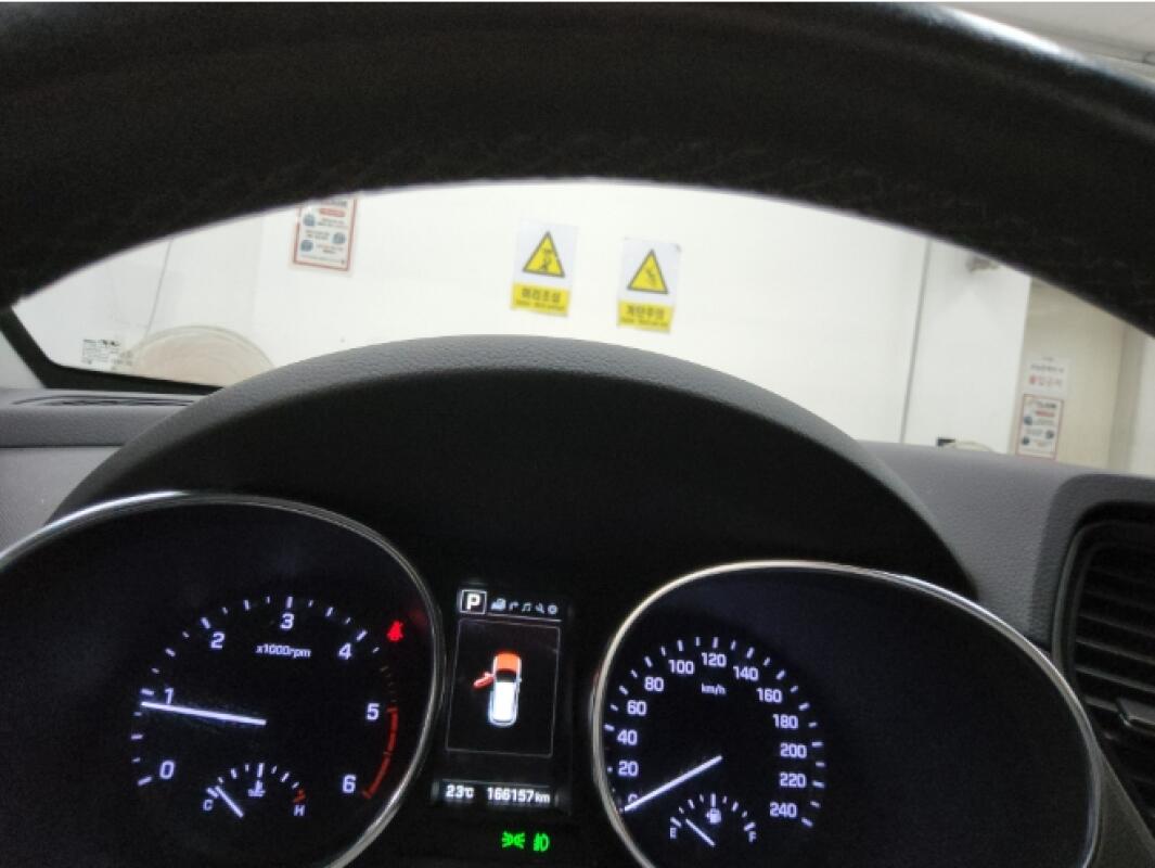 Hyundai SantaFe (2016)