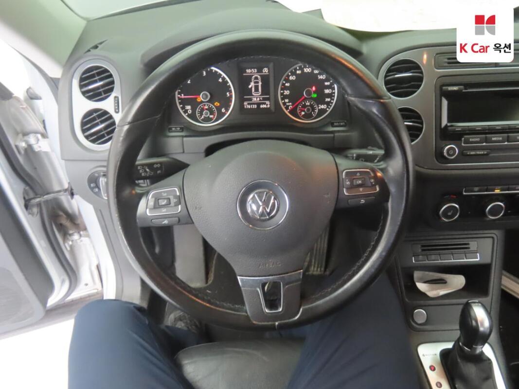 Volkswagen Tiguan (2015)
