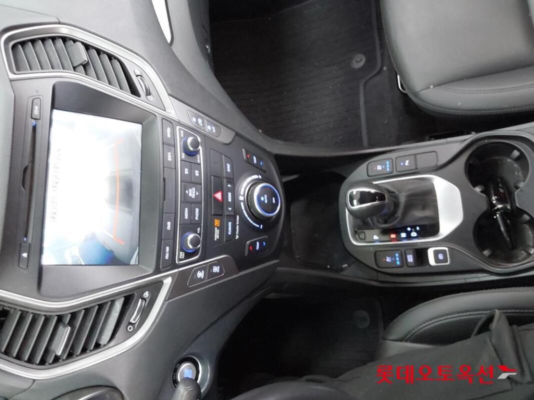 Hyundai SantaFe (2017)