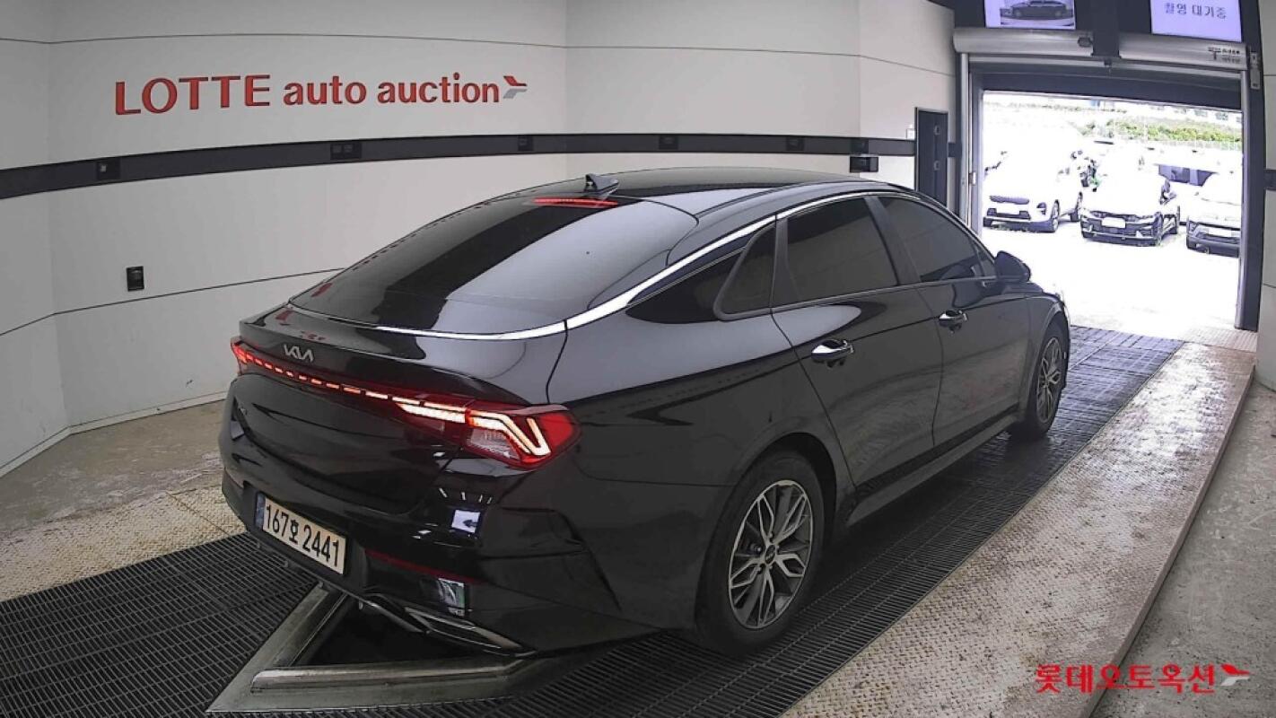 Kia K5 (2022)