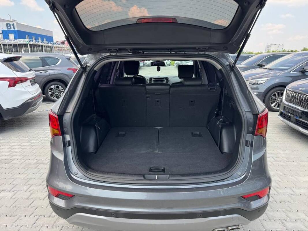 Hyundai Santa Fe (2015)
