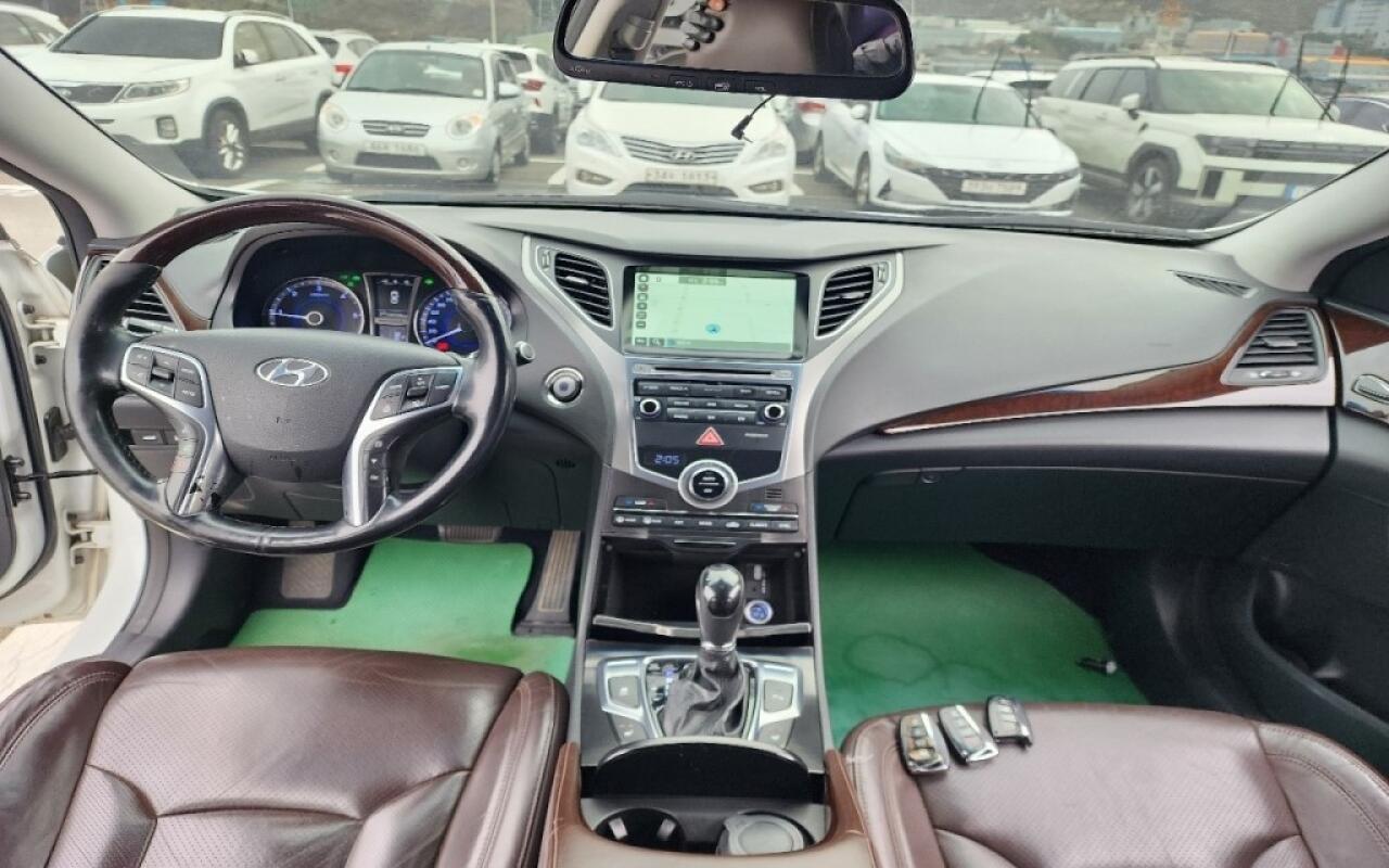 Hyundai Grandeur (2014)