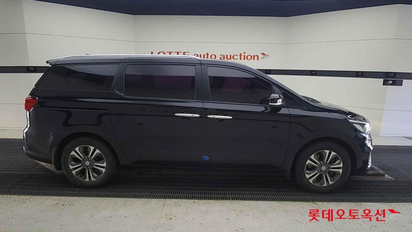 Kia Carnival (2019)