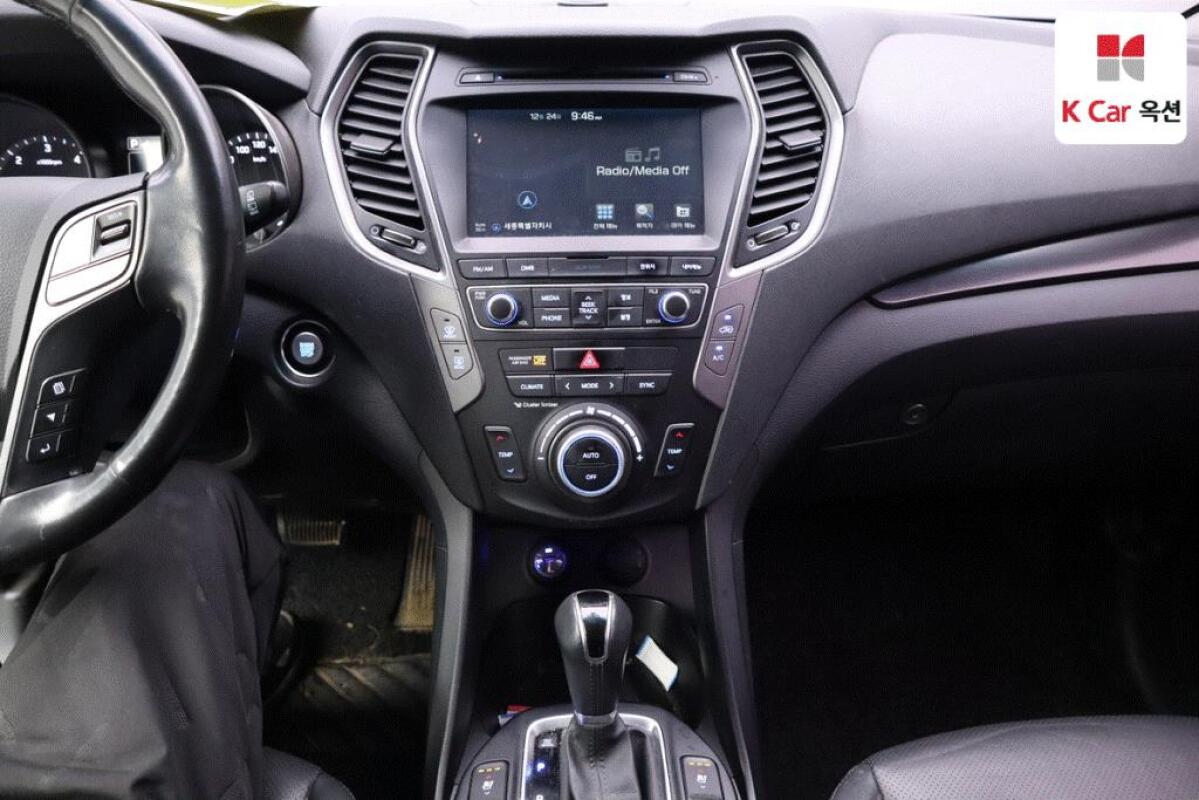 Hyundai SantaFe (2017)