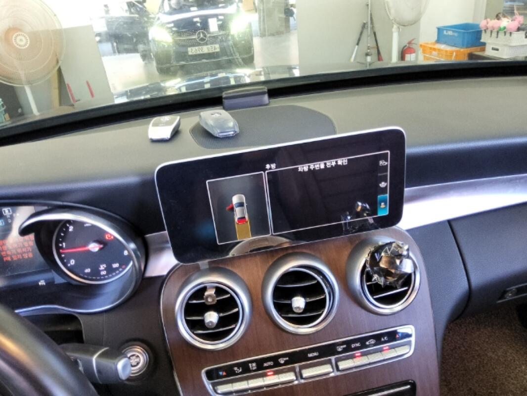 Mercedes C220 (2018)
