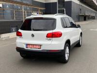 Volkswagen Tiguan (2015)