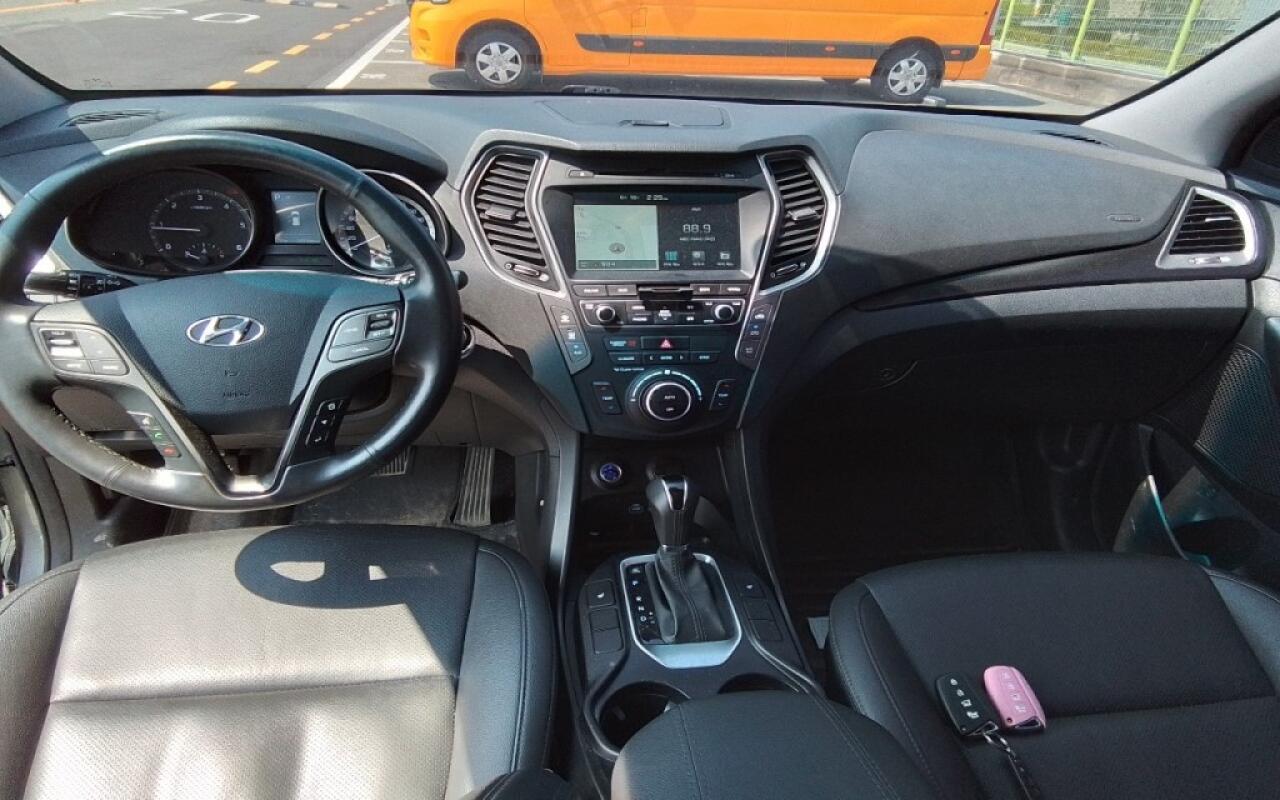Hyundai SantaFe (2015)
