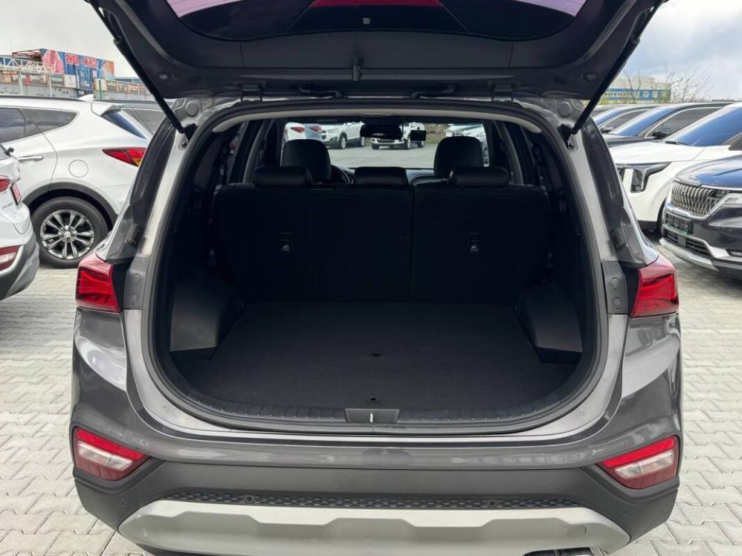 Hyundai SantaFe (2018)