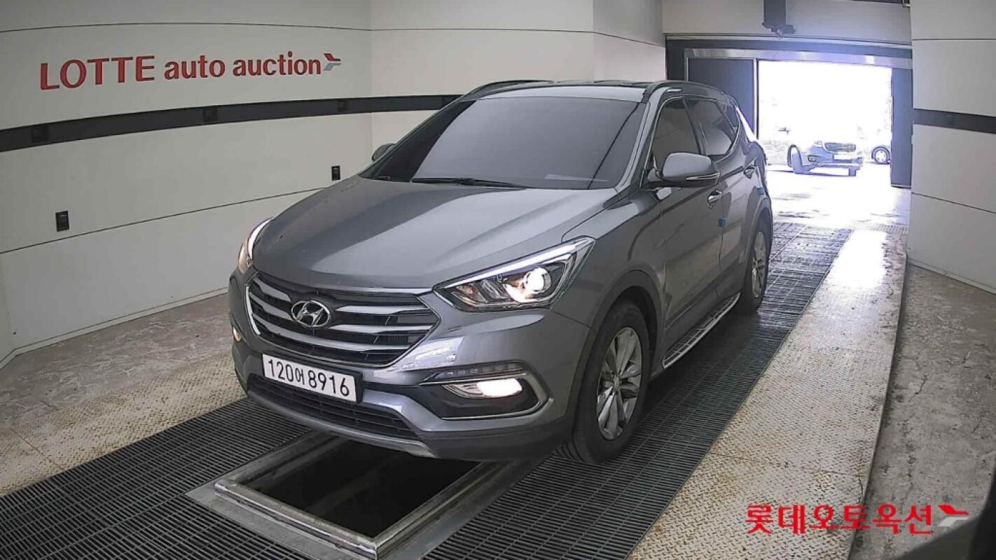 Hyundai SantaFe (2016)