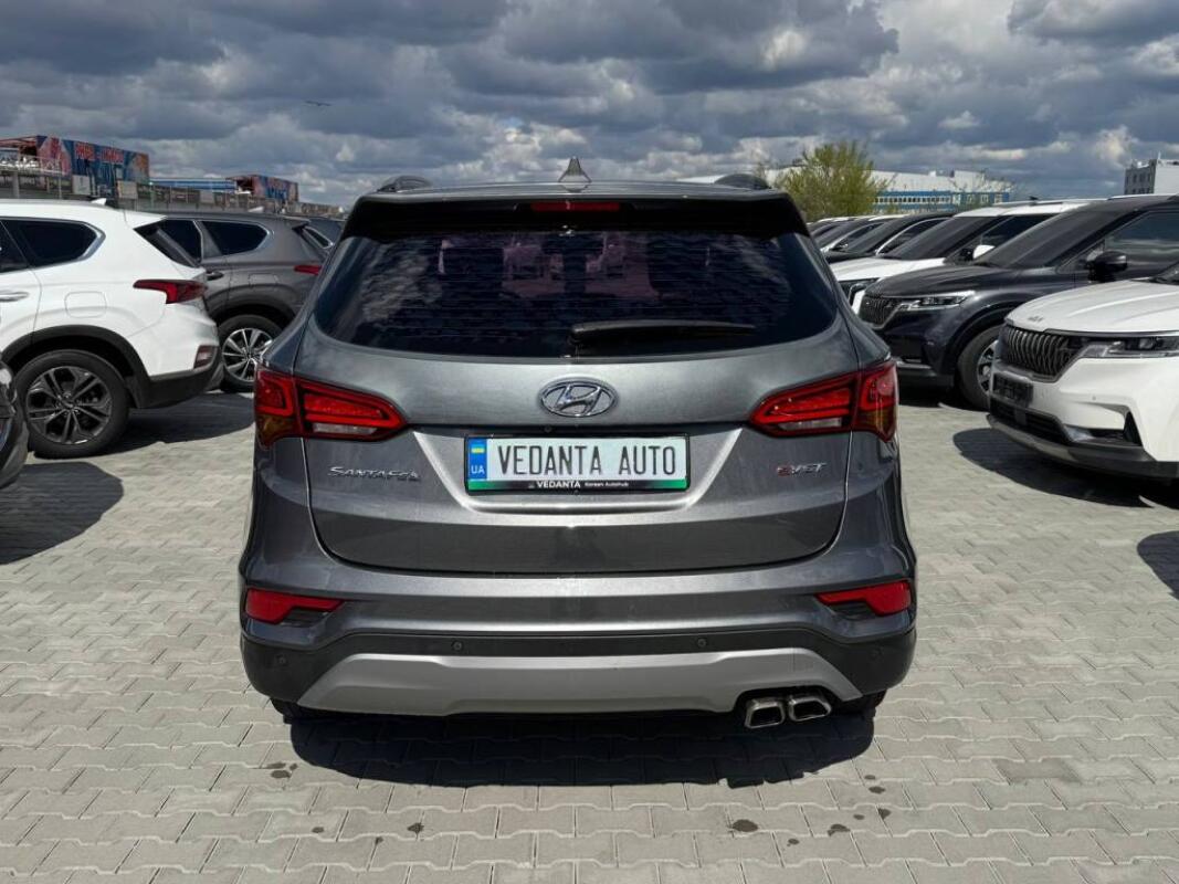 Hyundai SantaFe (2015)