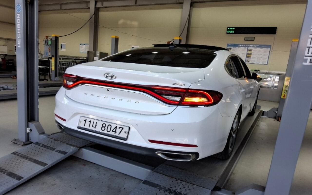 Hyundai Grandeur (2017)