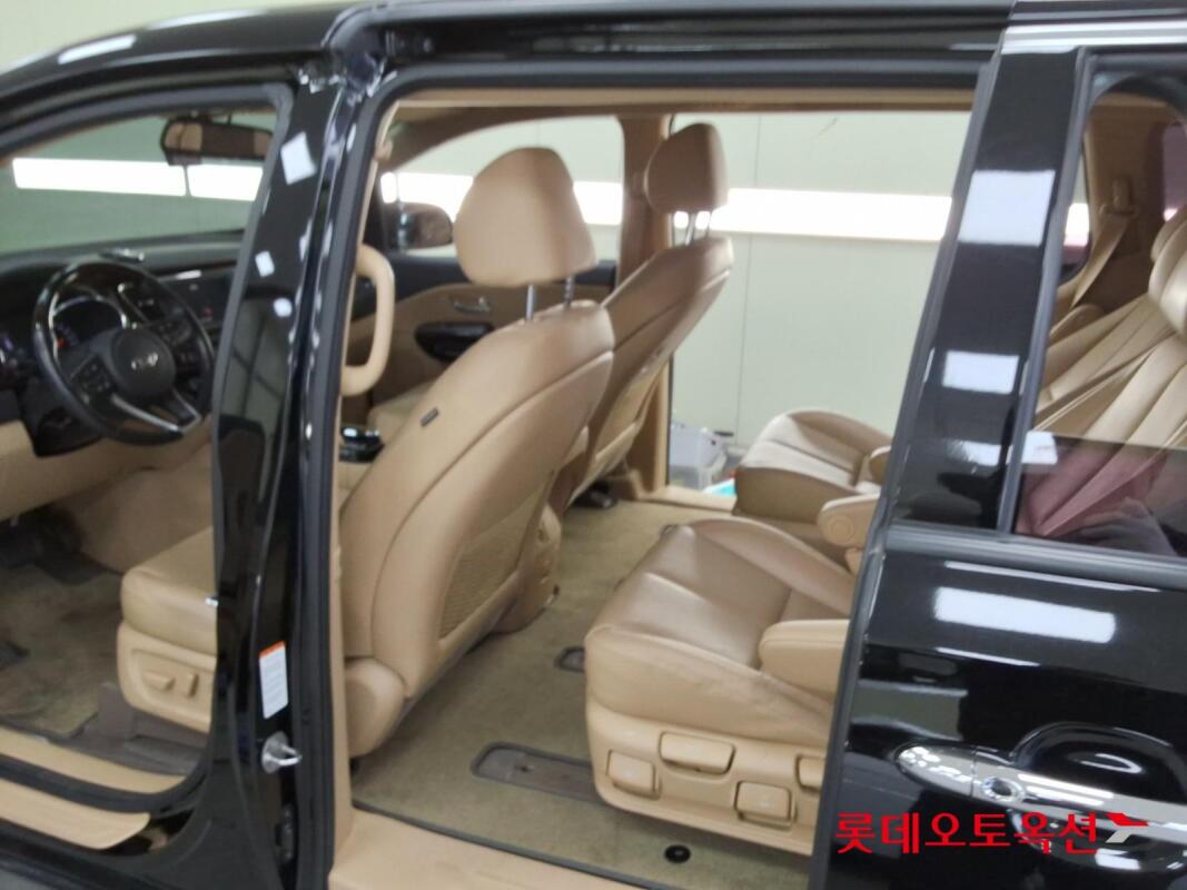 Kia Carnival (2018)
