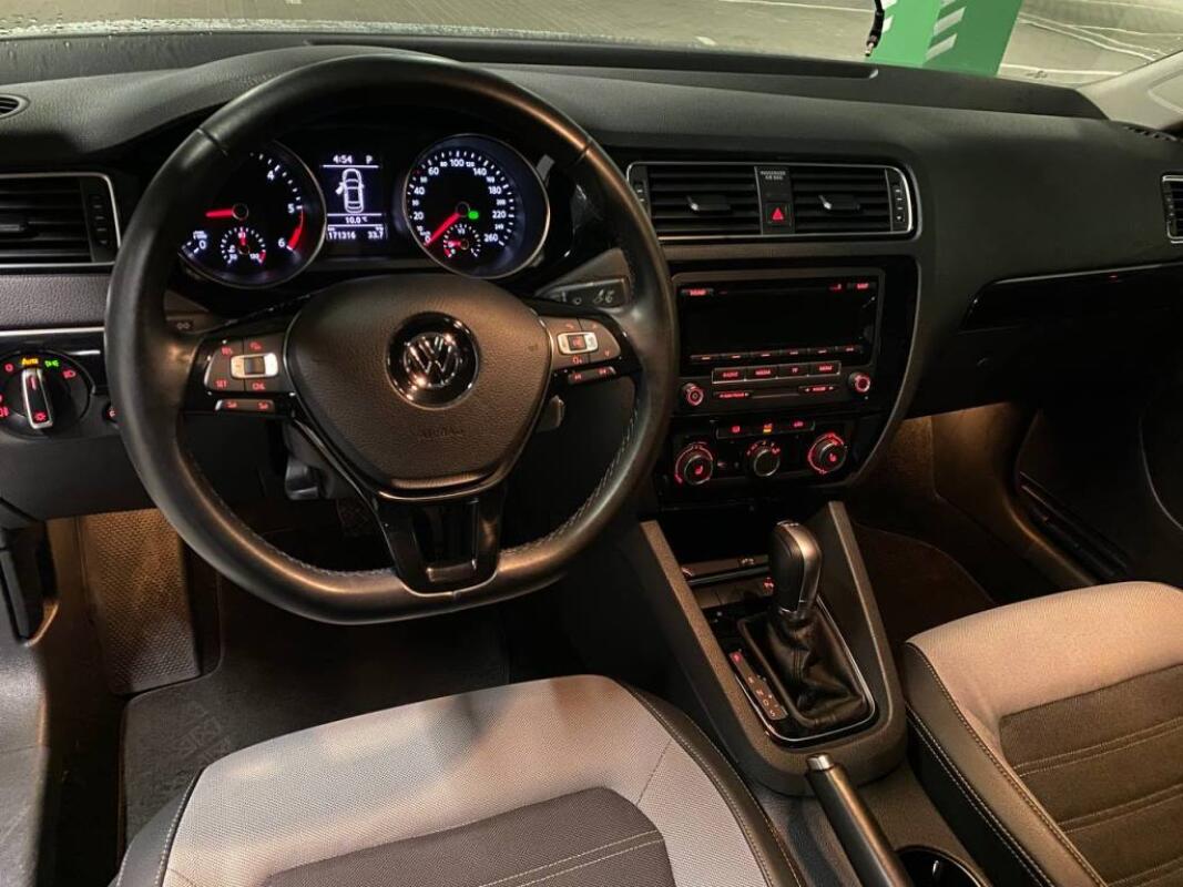 Volkswagen Jetta (2015)