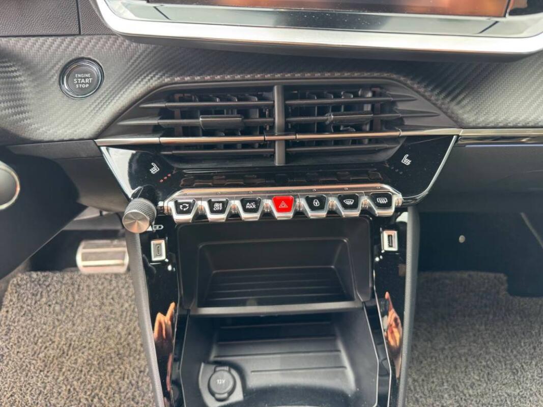 Peugeot 2008 (2022)