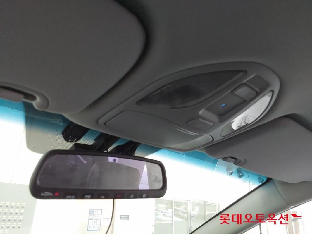 Hyundai SantaFe (2016)