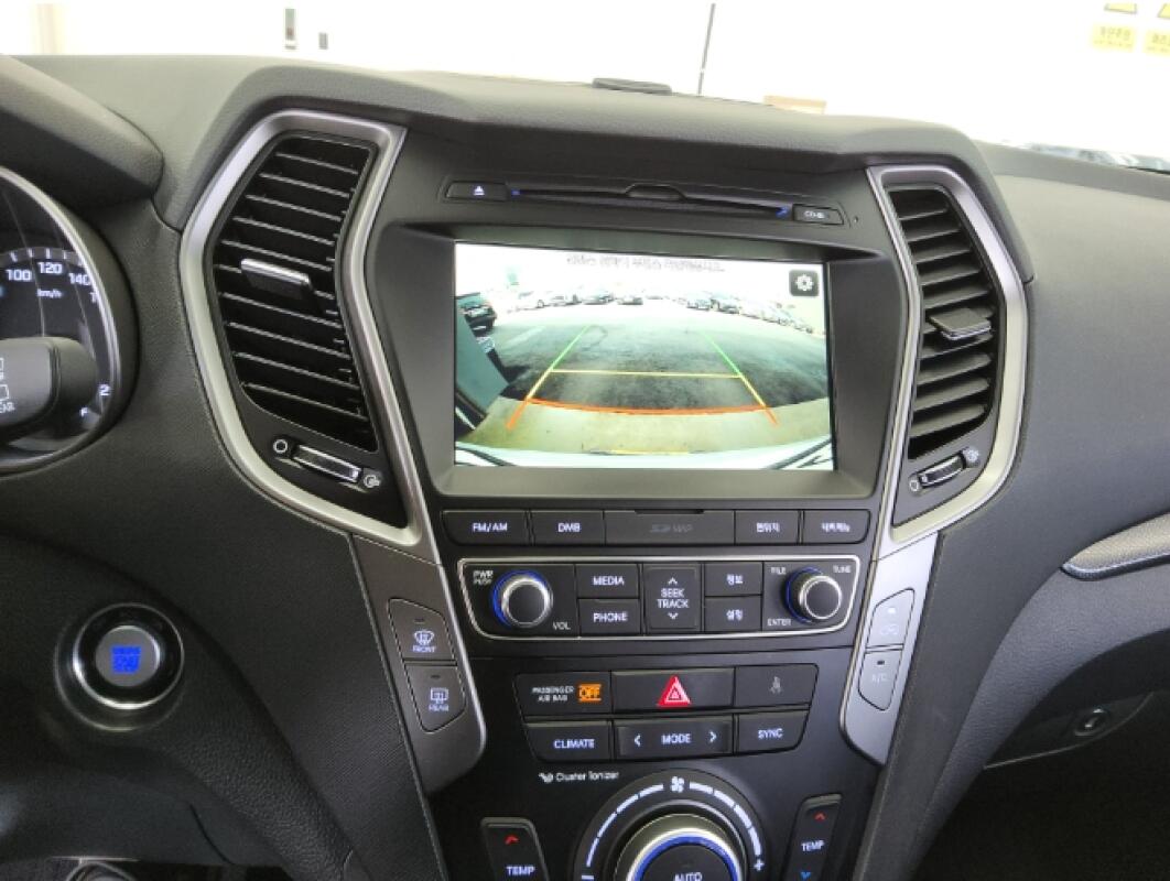 Hyundai SantaFe (2015)