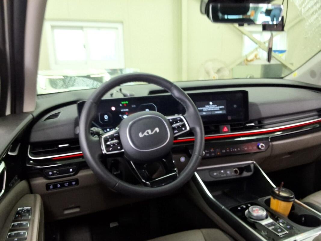 Kia Carnival (2024)