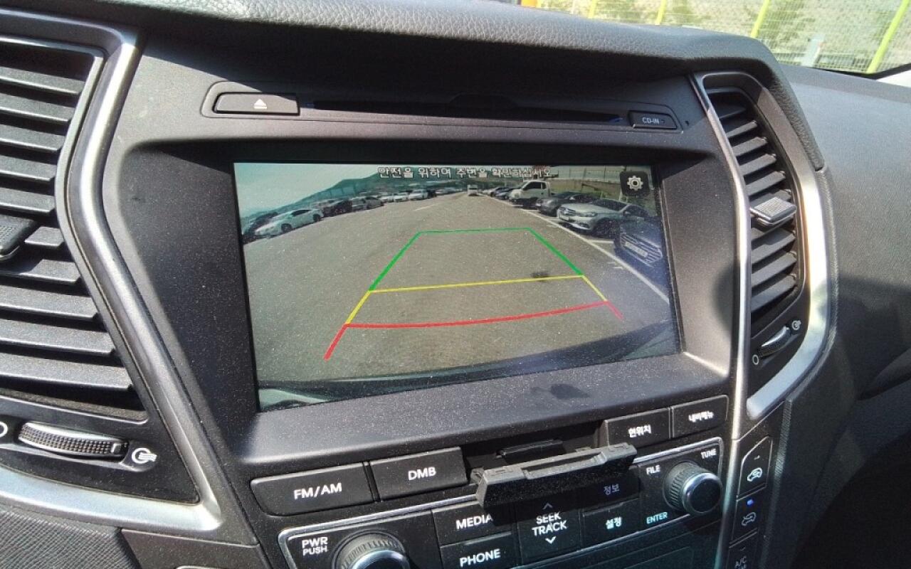 Hyundai SantaFe (2015)