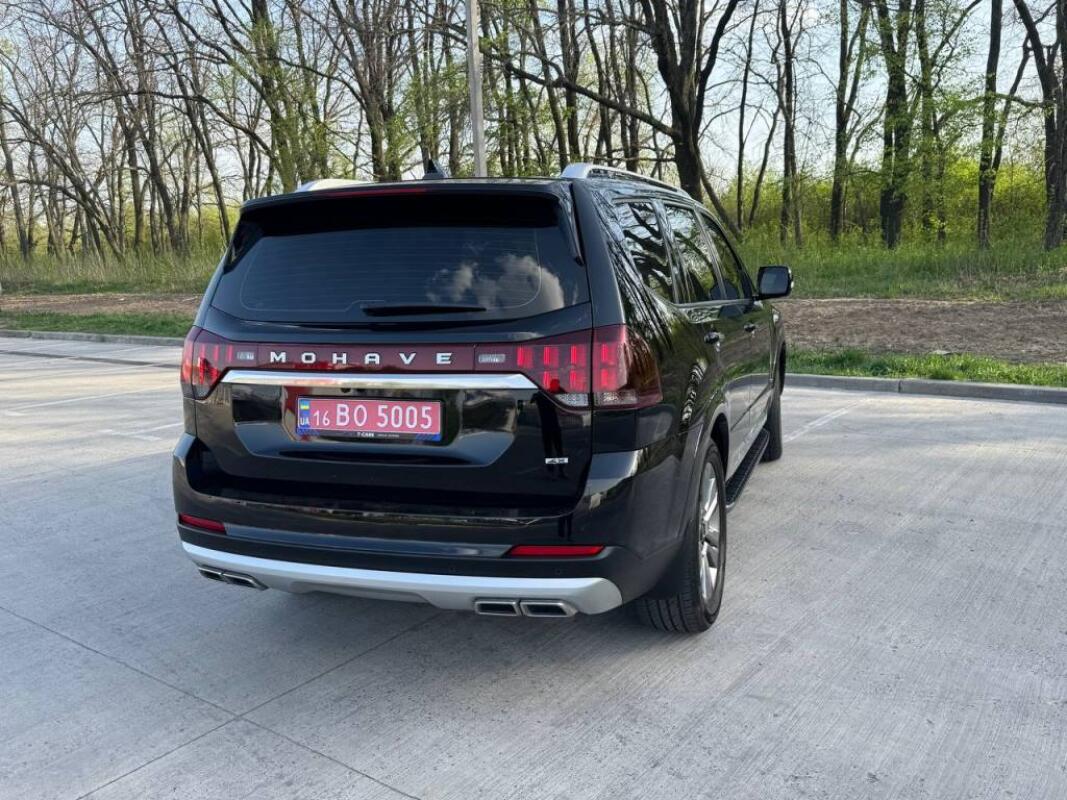 Kia Mohave (2022)