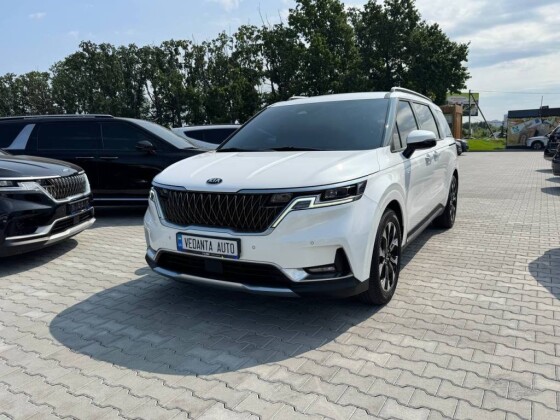 Kia Carnival (2021)