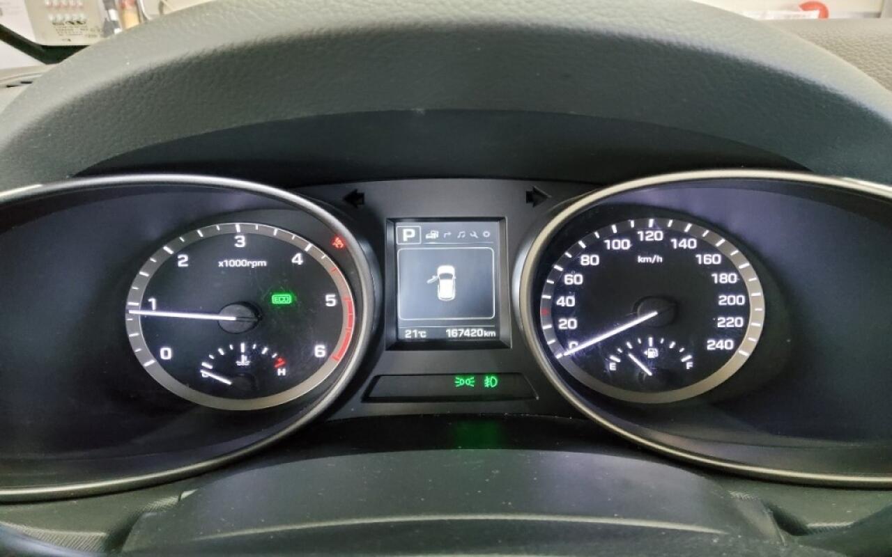 Hyundai SantaFe (2016)