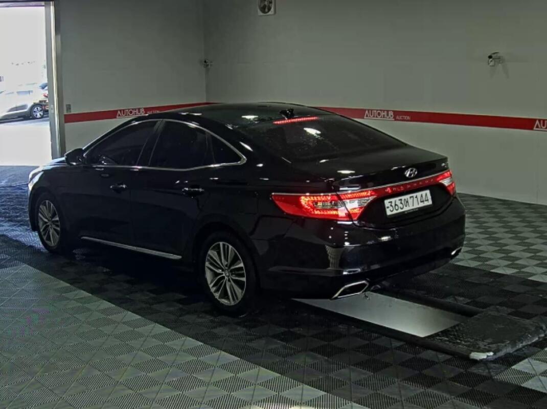 Hyundai Grandeur (2015)