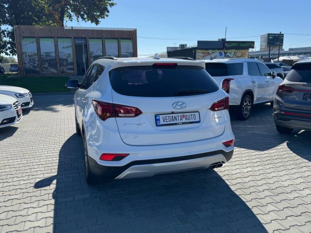 Hyundai SantaFe (2015)