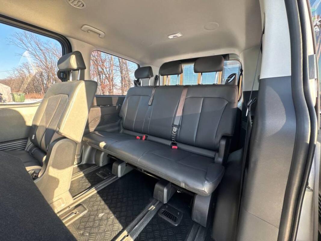 Hyundai Staria (2024)