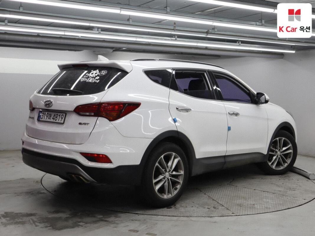 Hyundai SantaFe (2015)