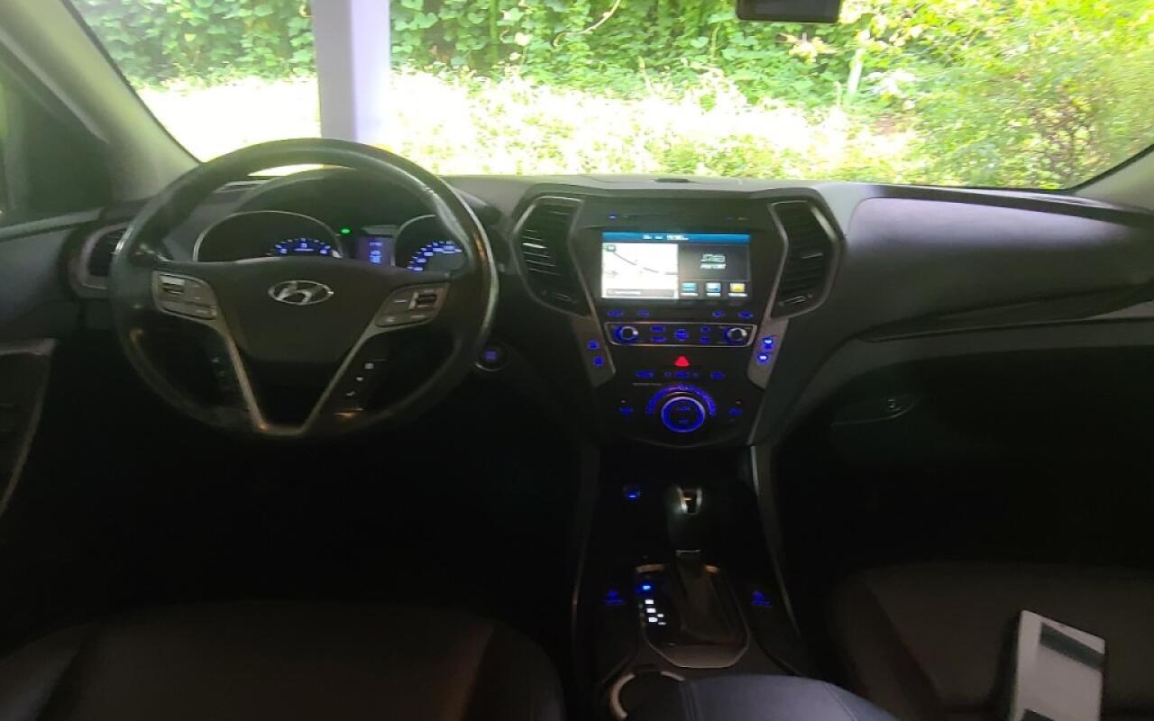 Hyundai SantaFe (2015)