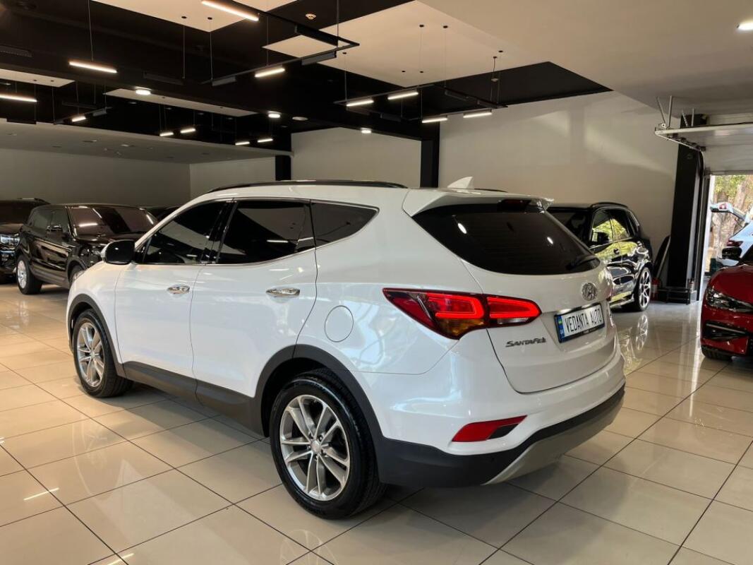 Hyundai SantaFe (2015)