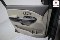 Kia Carnival (2016)