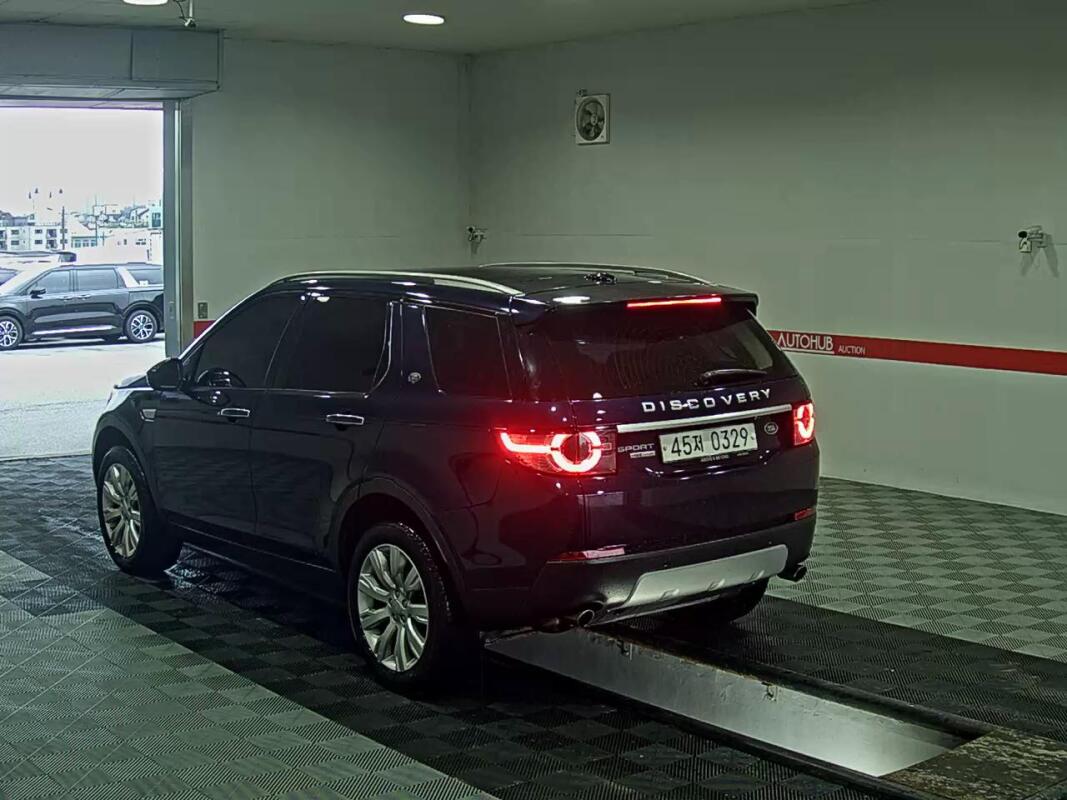 Land Rover Discovery Sport (2016)
