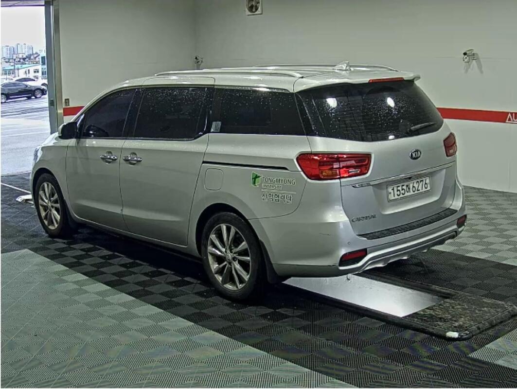 Kia Carnival (2019)