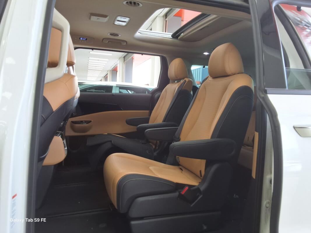 Kia Carnival (2023)