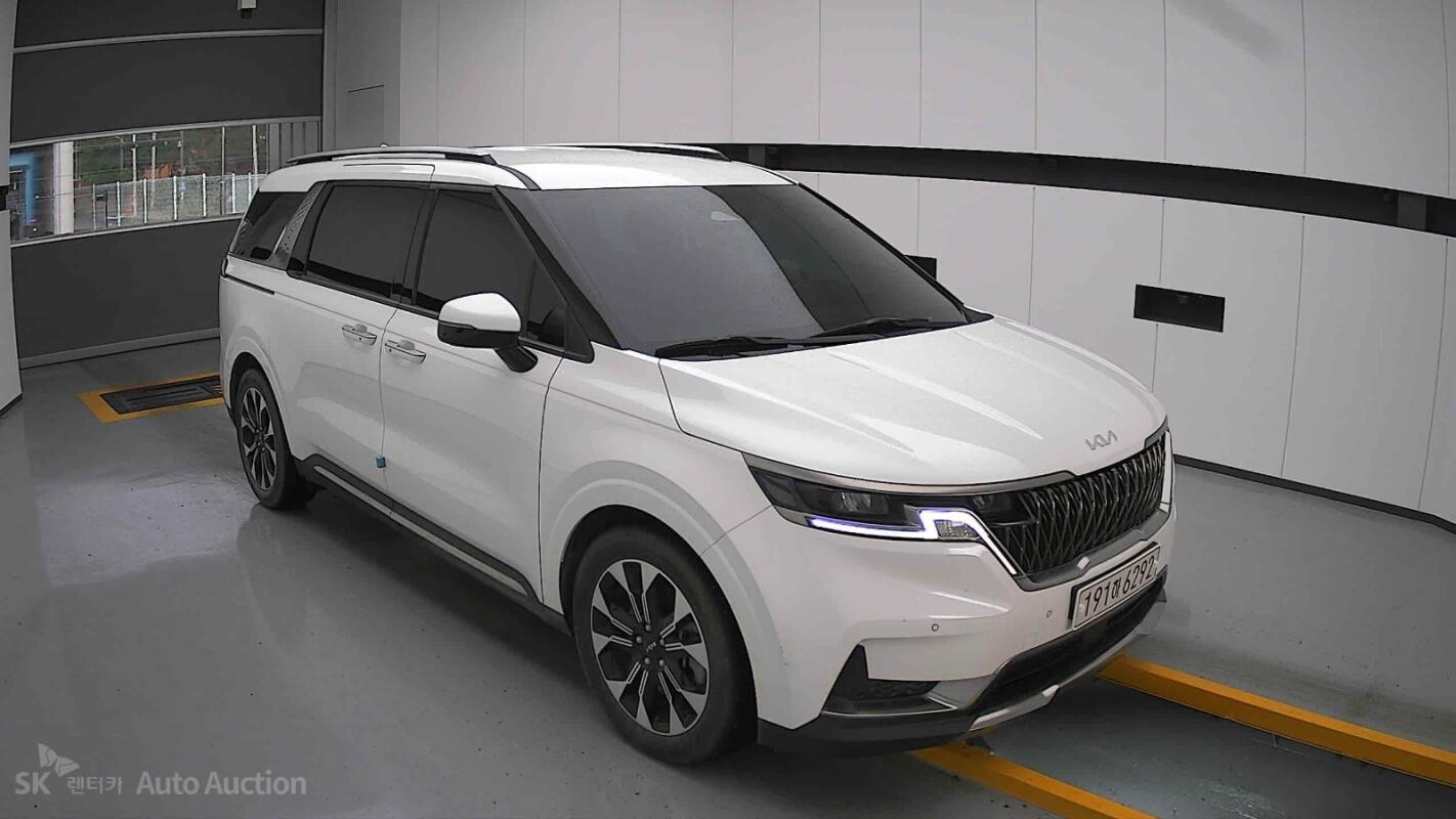 Kia Carnival (2021)