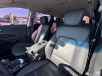 Hyundai SantaFe (2017) Hyundai SantaFe (2017)