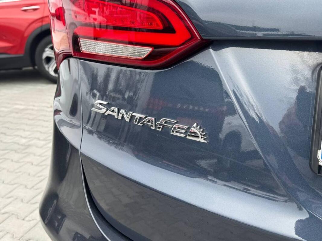 Hyundai SantaFe (2016)