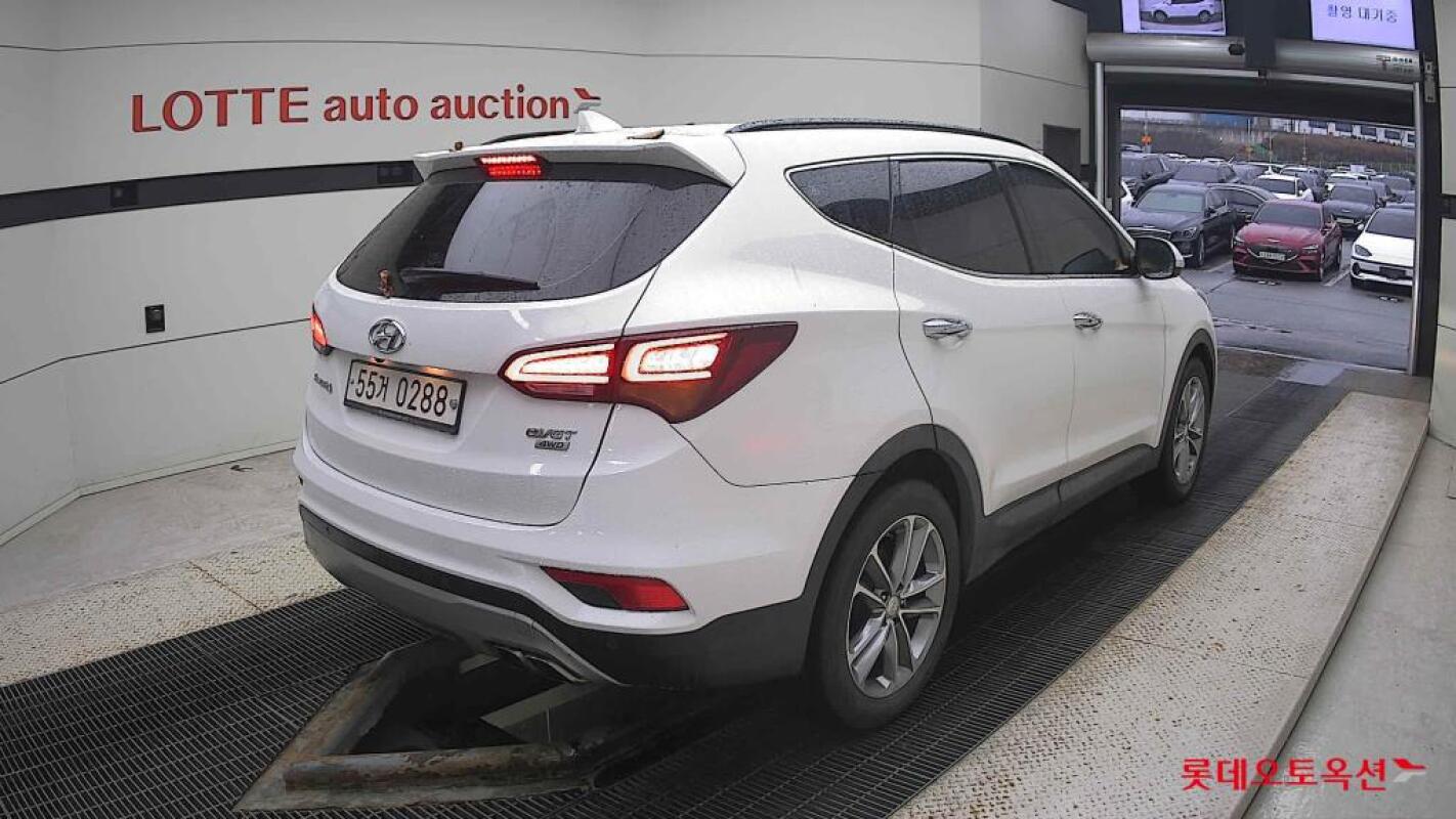 Hyundai SantaFe (2015)