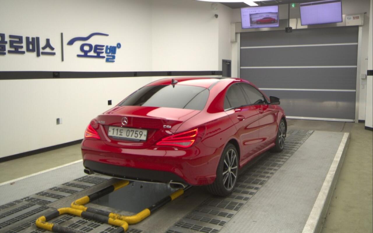 Mercedes CLA200 (2015)