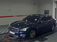 Infiniti Q70 (2015)