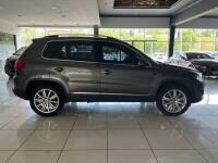 Volkswagen Tiguan (2015)