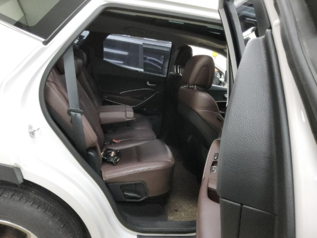 Hyundai SantaFe (2016)
